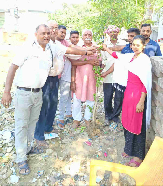 विश्व रेड क्रॉस दिवस पर पर्यावरण भारती ने किया पौधारोपण, पर्यावरण संरक्षण का दिया संदेश
